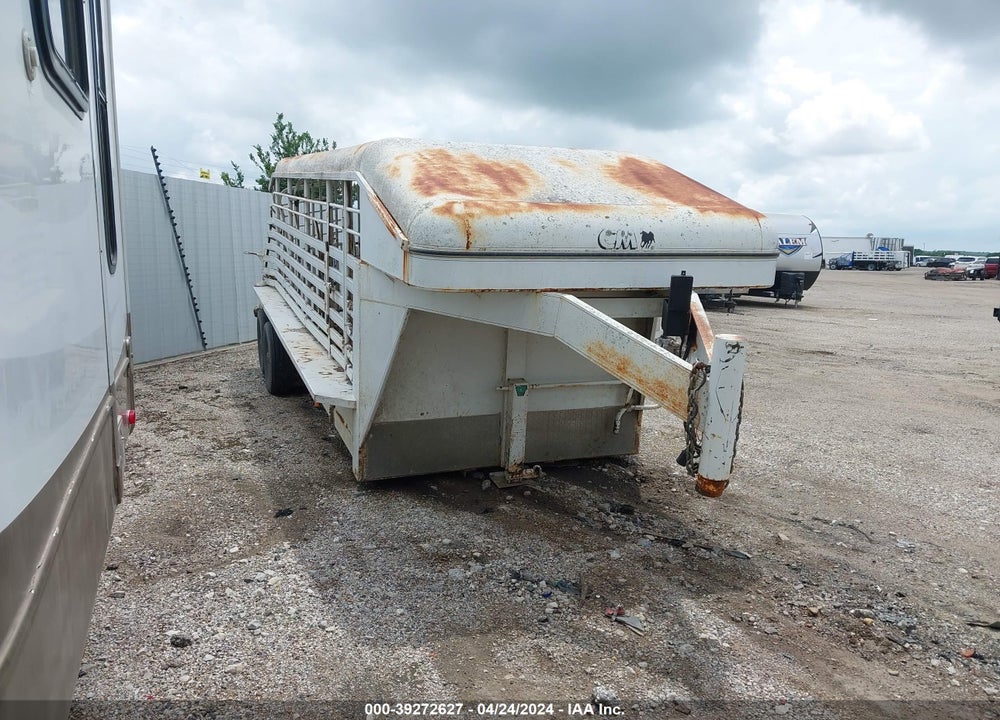 2000 CONTRACT MANUFACTURING --- VIN: 49TSG2025Y1048962