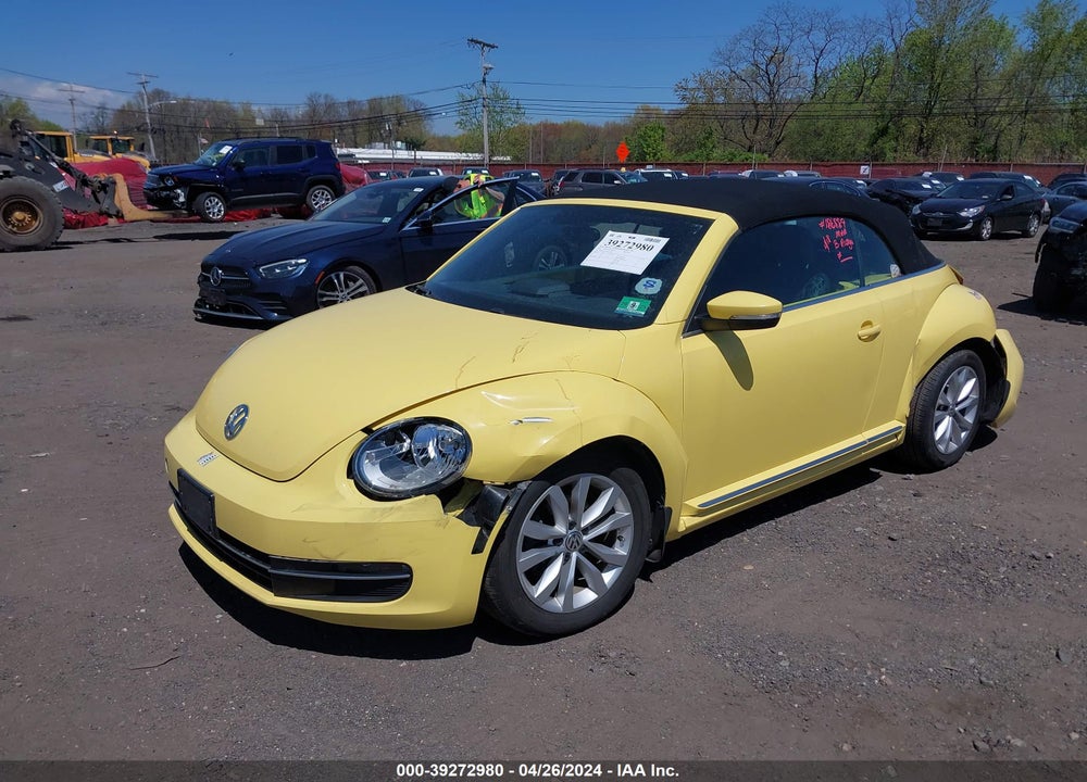 2014 VOLKSWAGEN BEETLE 2.0L TDI VIN: 3VW5L7AT1EM801584