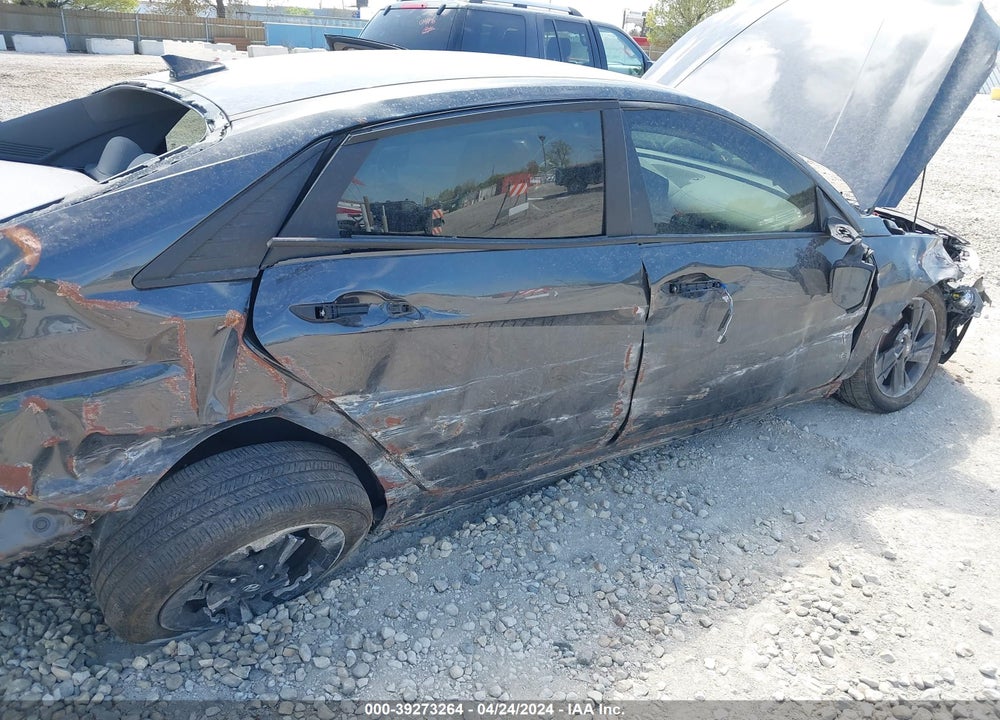 2021 HYUNDAI ELANTRA SEL VIN: 5NPLM4AG9MH000270