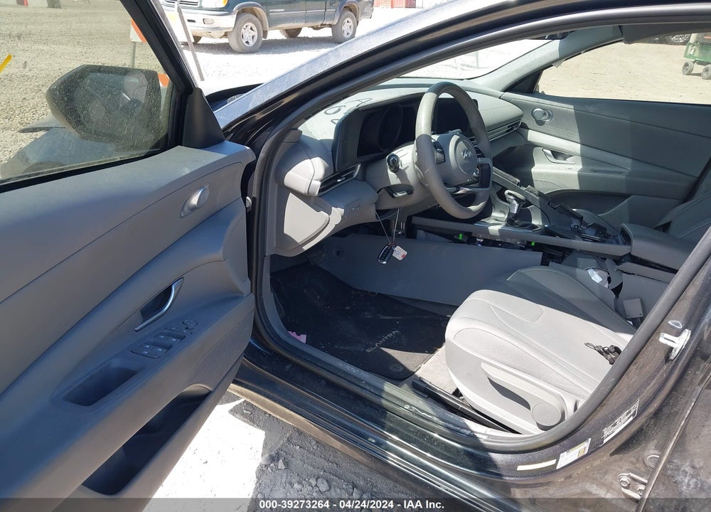 2021 HYUNDAI ELANTRA SEL VIN: 5NPLM4AG9MH000270