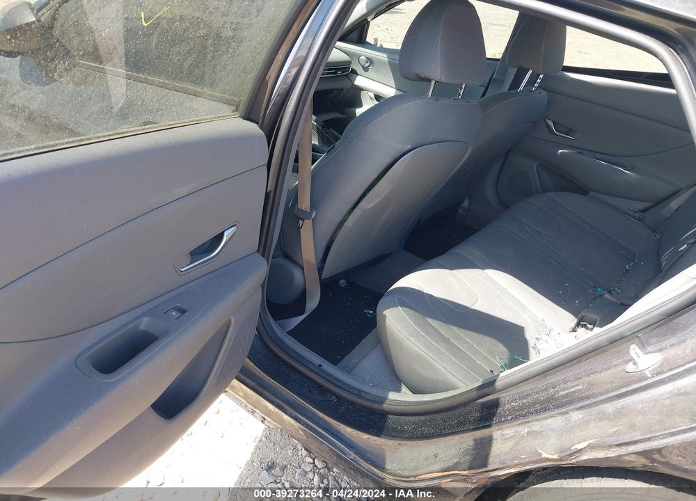 2021 HYUNDAI ELANTRA SEL VIN: 5NPLM4AG9MH000270