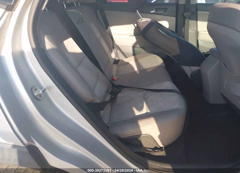 2016 HYUNDAI TUCSON SE VIN: KM8J33A40GU236211