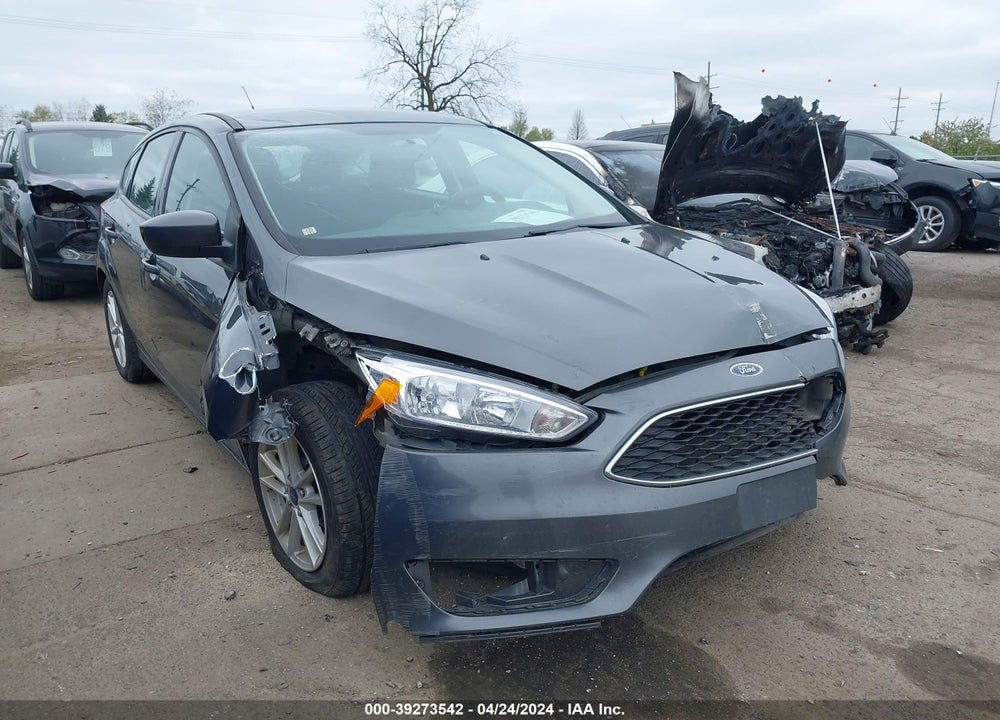 2018 FORD FOCUS SE VIN: 1FADP3K23JL222258