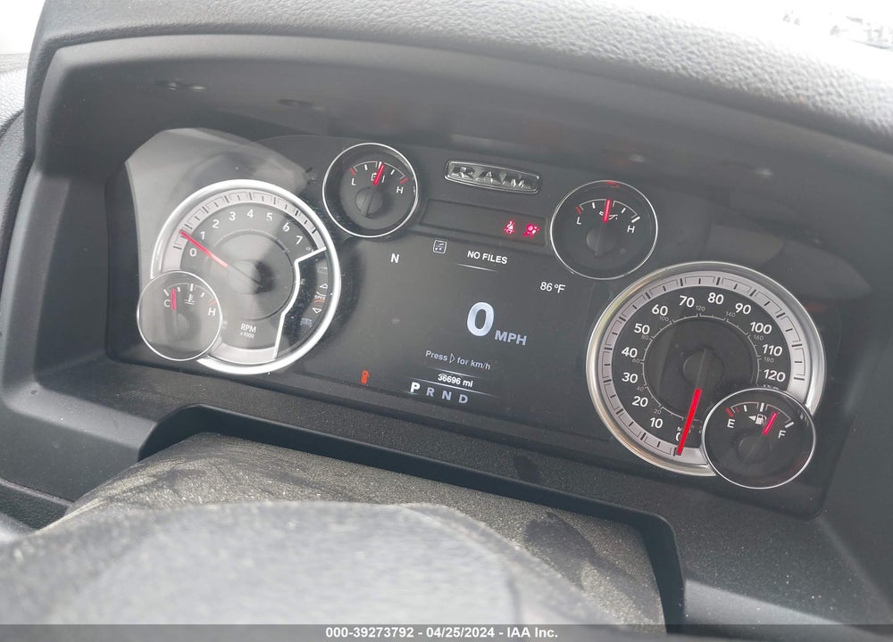 2022 RAM 1500 CLASSIC SLT 4X2 5'7 BOX VIN: 1C6RR6LG5NS235084