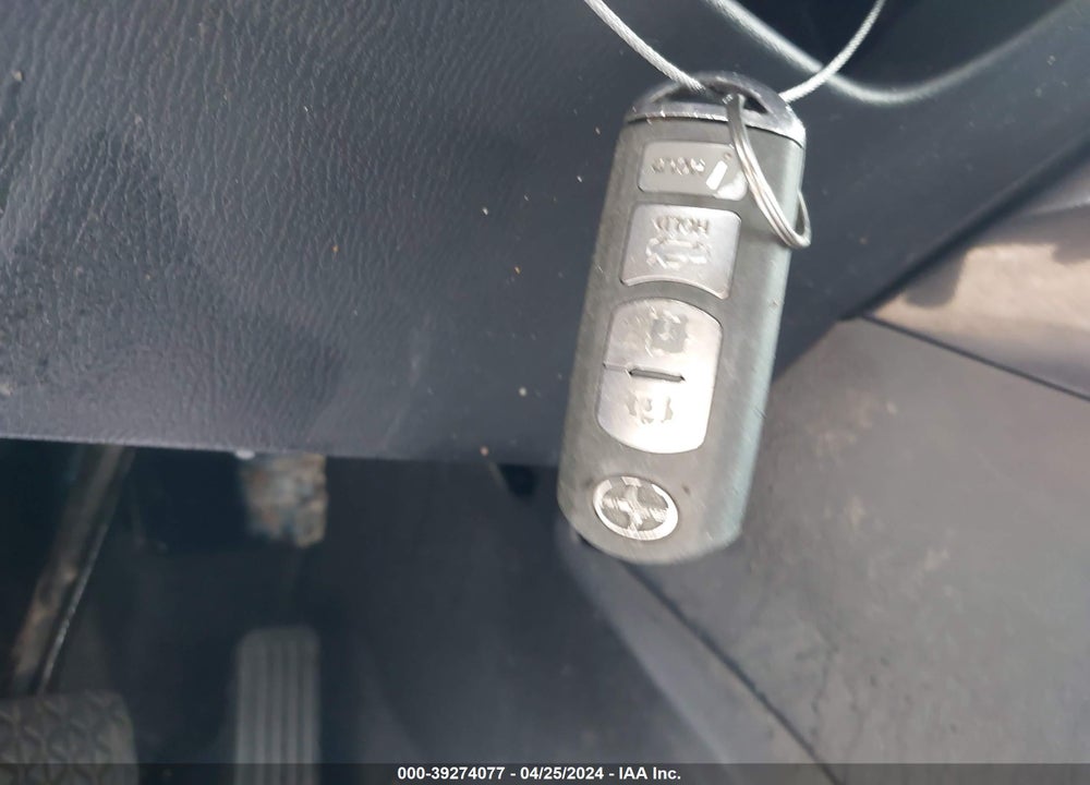 2016 SCION IA VIN: 3MYDLBZV7GY119037
