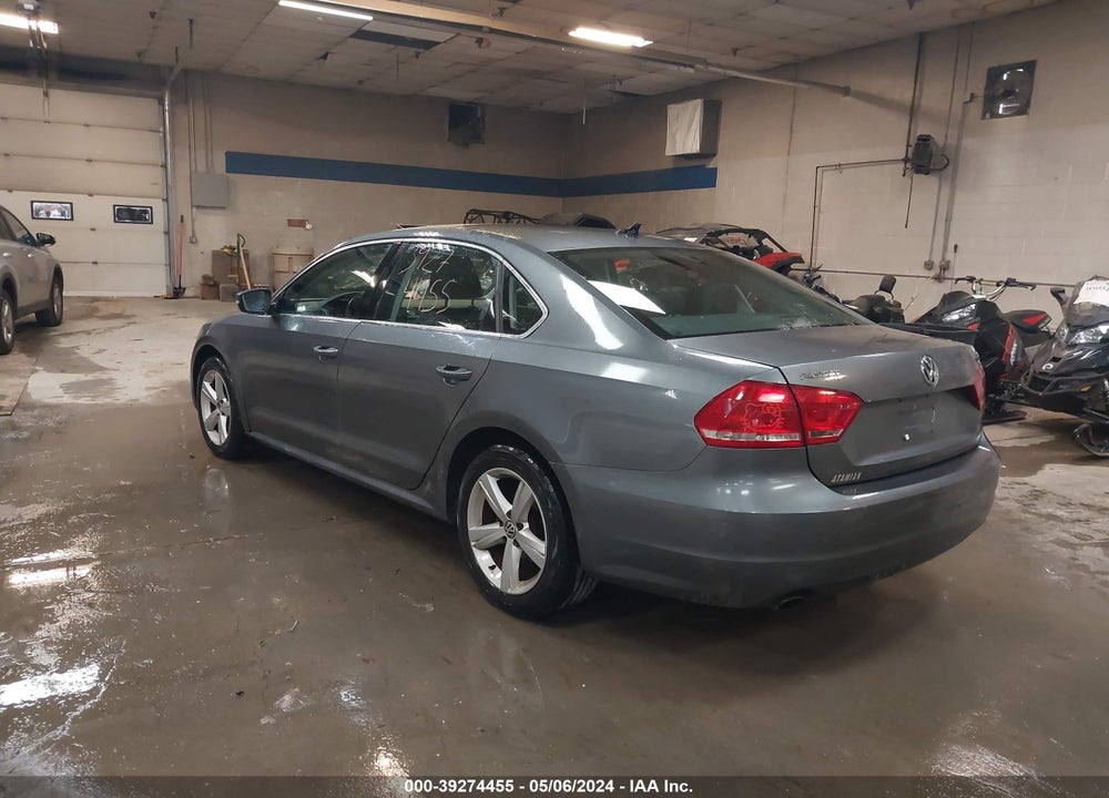 2013 VOLKSWAGEN PASSAT 2.5L SE VIN: 1VWBP7A30DC060402