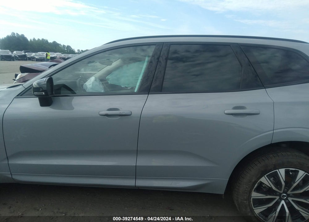 2024 VOLVO XC60 B5 PLUS DARK THEME VIN: YV4L12RL0R1805360