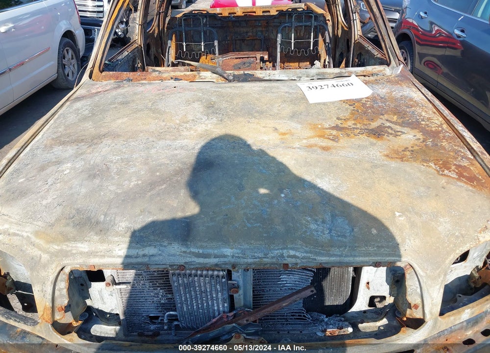 2000 TOYOTA TUNDRA SR5 V8 VIN: 5TBBT4411YS032094