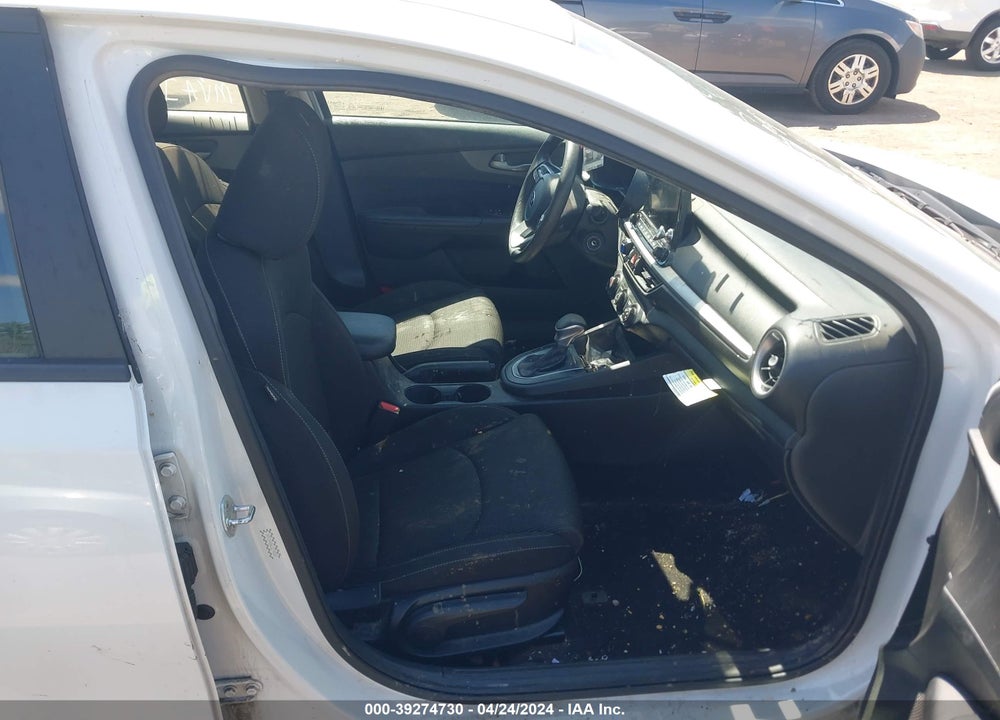 2020 KIA FORTE LXS VIN: 3KPF24AD6LE174020