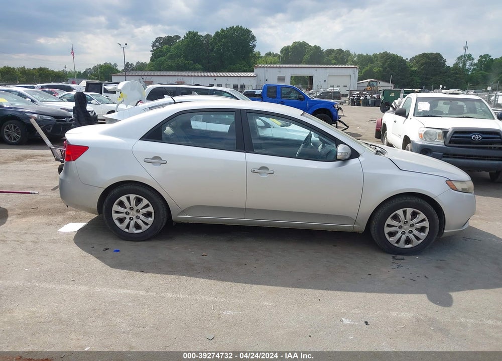 2010 KIA FORTE LX VIN: KNAFT4A28A5057167