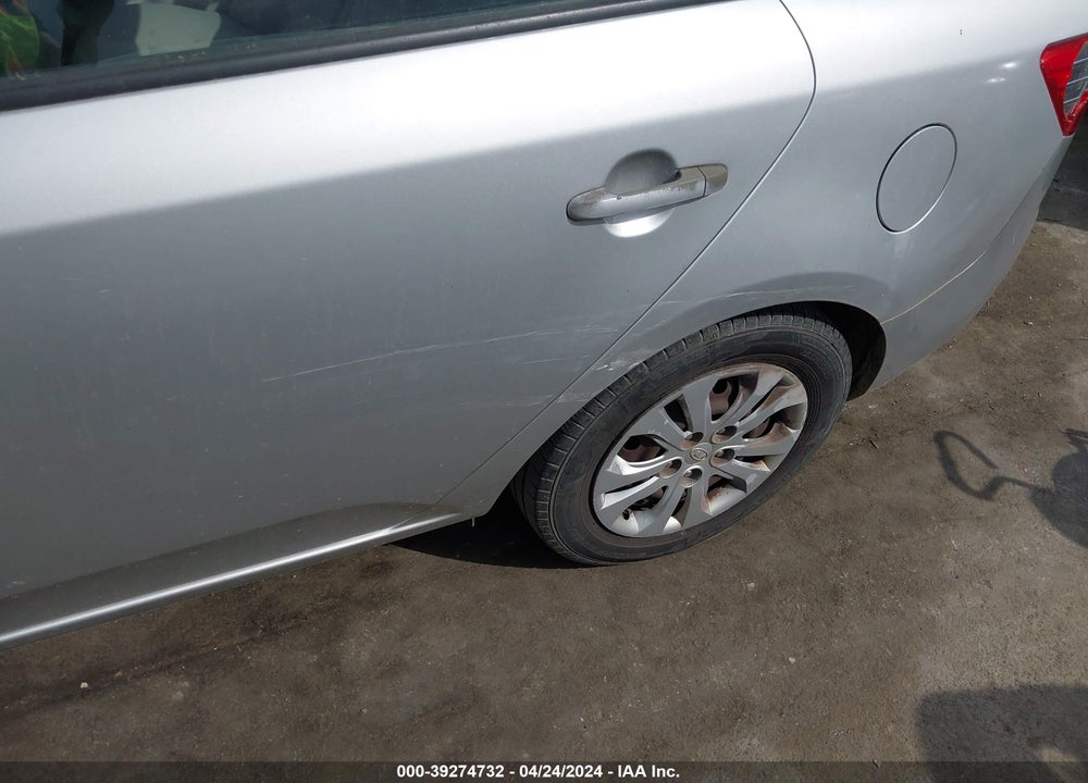 2010 KIA FORTE LX VIN: KNAFT4A28A5057167