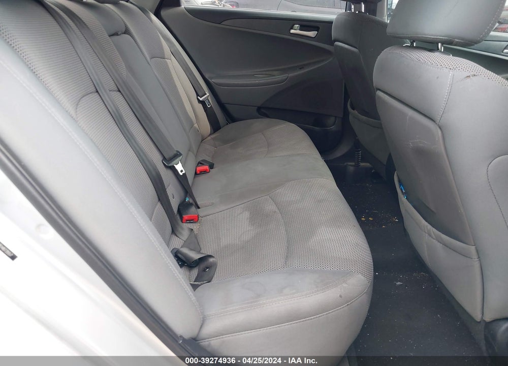 2014 HYUNDAI SONATA GLS VIN: 5NPEB4AC3EH873557