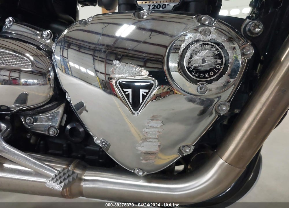 2020 TRIUMPH MOTORCYCLE BONNEVILLE T120/BLACK/BUD EKINS VIN: SMTD40HL2LT972353