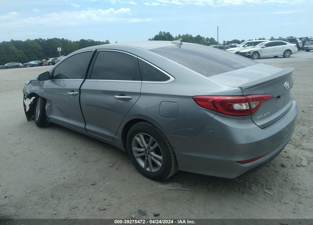 2015 HYUNDAI SONATA SE VIN: 5NPE24AFXFH024540