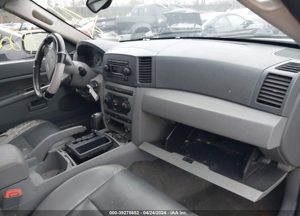 2005 JEEP GRAND CHEROKEE LAREDO VIN: 1J4GR48K15C677172