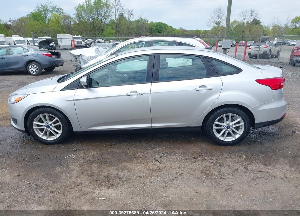 2018 FORD FOCUS SE VIN: 1FADP3F23JL285337