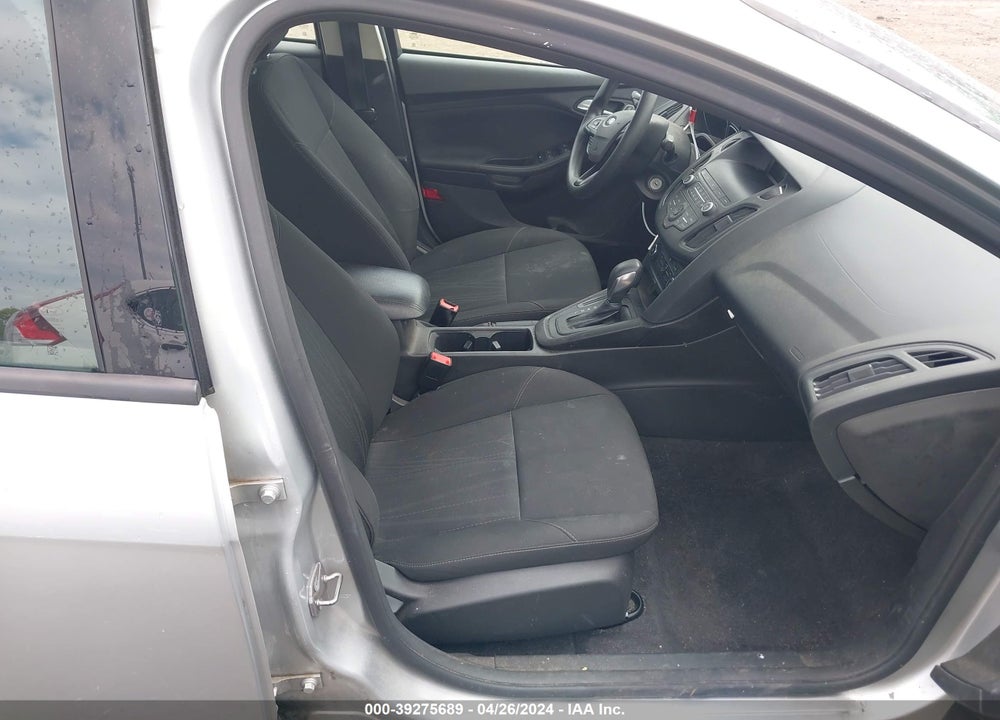 2018 FORD FOCUS SE VIN: 1FADP3F23JL285337