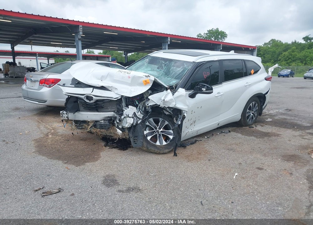2023 TOYOTA HIGHLANDER XLE VIN: 5TDKDRAH1PS027513