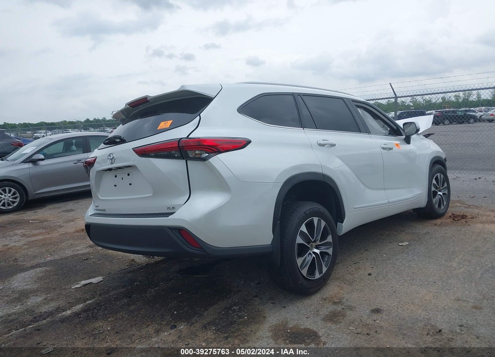 2023 TOYOTA HIGHLANDER XLE VIN: 5TDKDRAH1PS027513