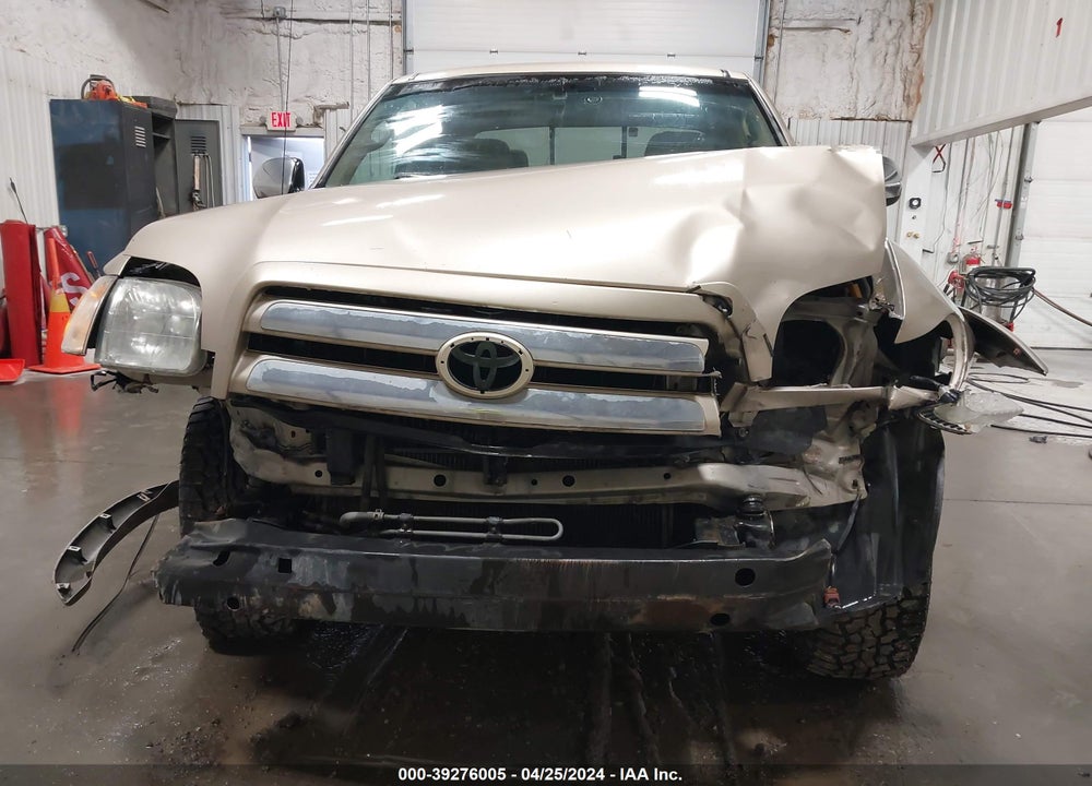 2004 TOYOTA TUNDRA SR5 V8 VIN: 5TBBT44164S449897