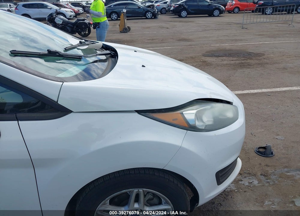 2018 FORD FIESTA SE VIN: 3FADP4EJ3JM127464