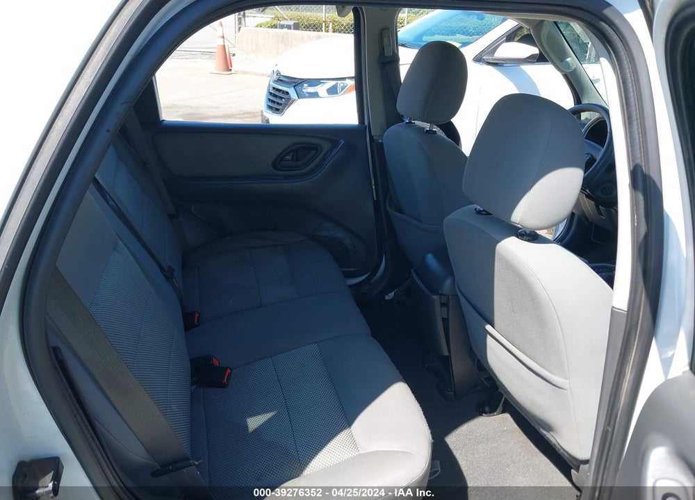 2007 FORD ESCAPE VIN: 1FMYU93127KA51929