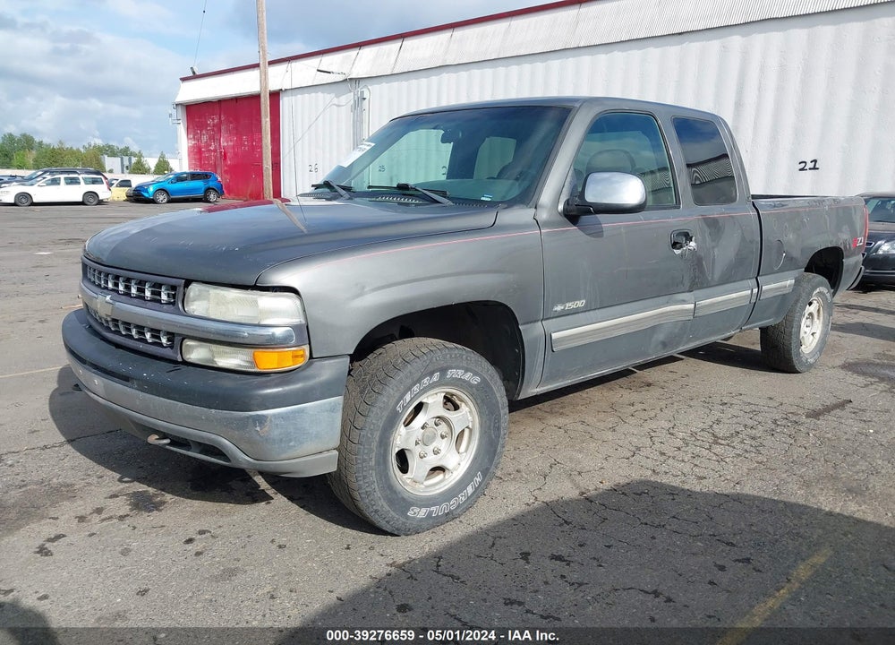 2002 CHEVROLET SILVERADO 1500 LS VIN: 2GCEK19T521200074