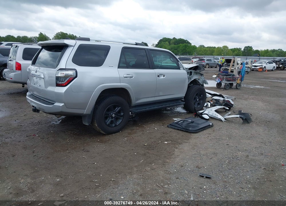 2022 TOYOTA 4RUNNER SR5 VIN: JTEMU5JR1N6039194