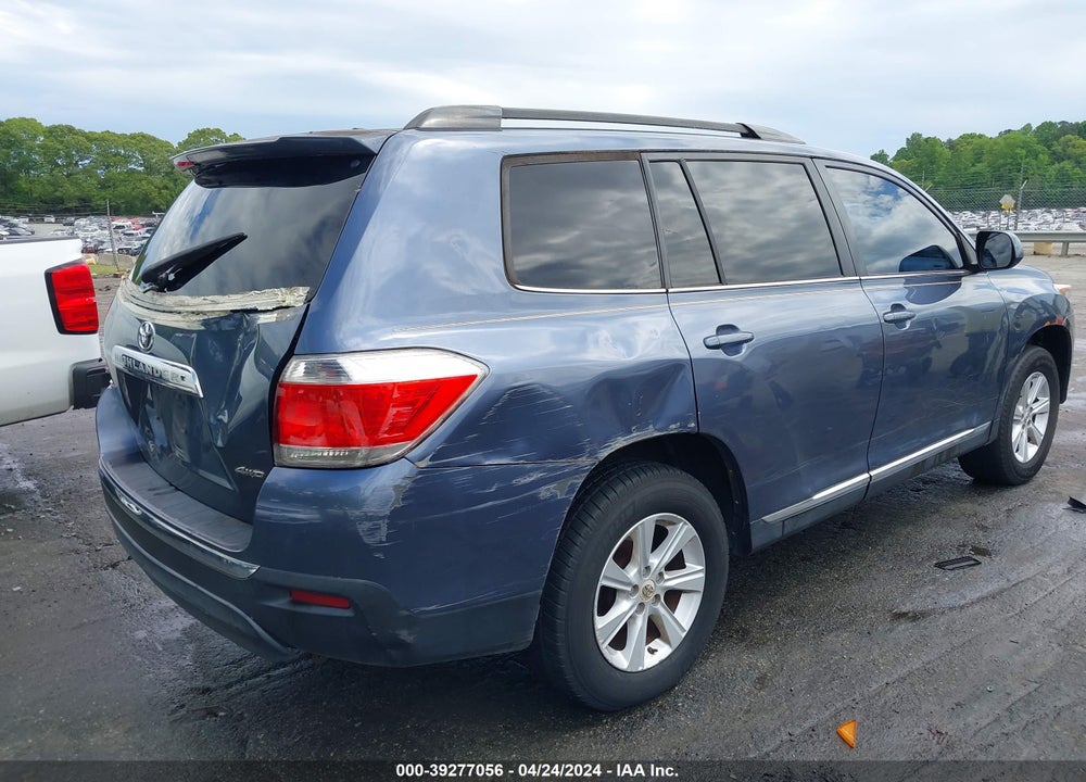 2011 TOYOTA HIGHLANDER BASE V6 VIN: 5TDBK3EH6BS088605
