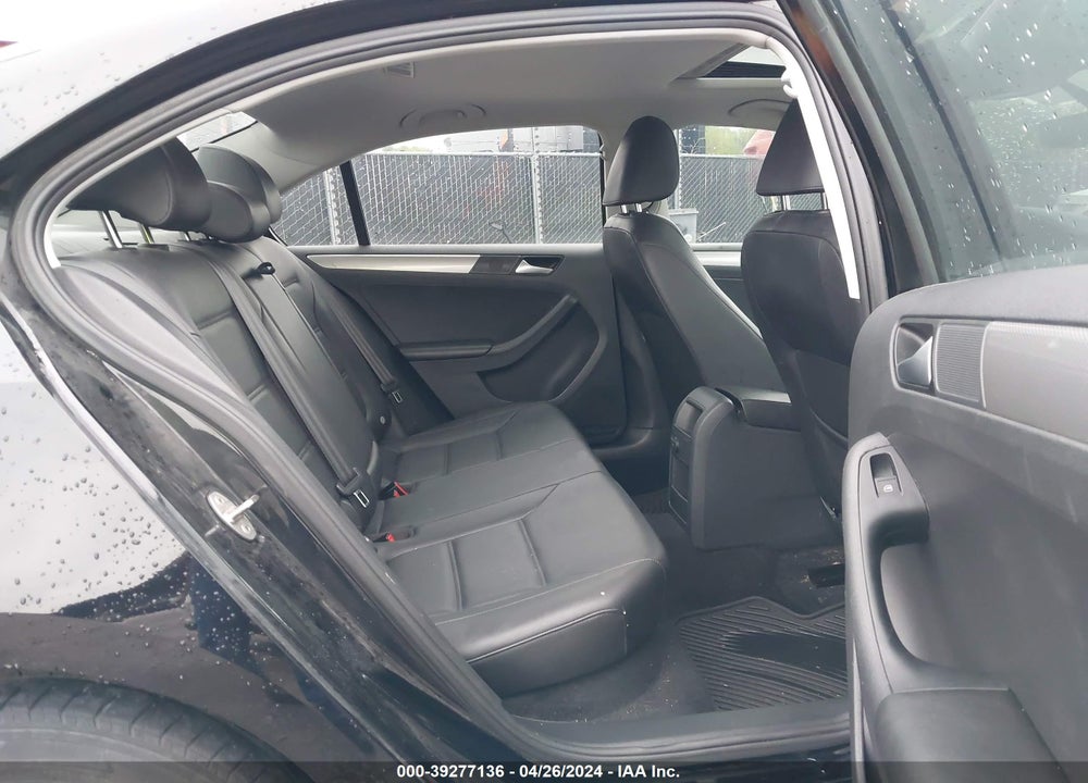 2017 VOLKSWAGEN JETTA 1.4T SE VIN: 3VWDB7AJ9HM401922