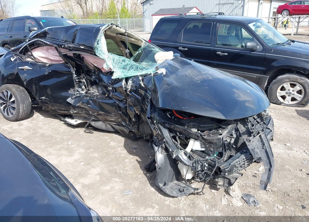2017 HONDA ACCORD HYBRID VIN: JHMCR6F32HC005054
