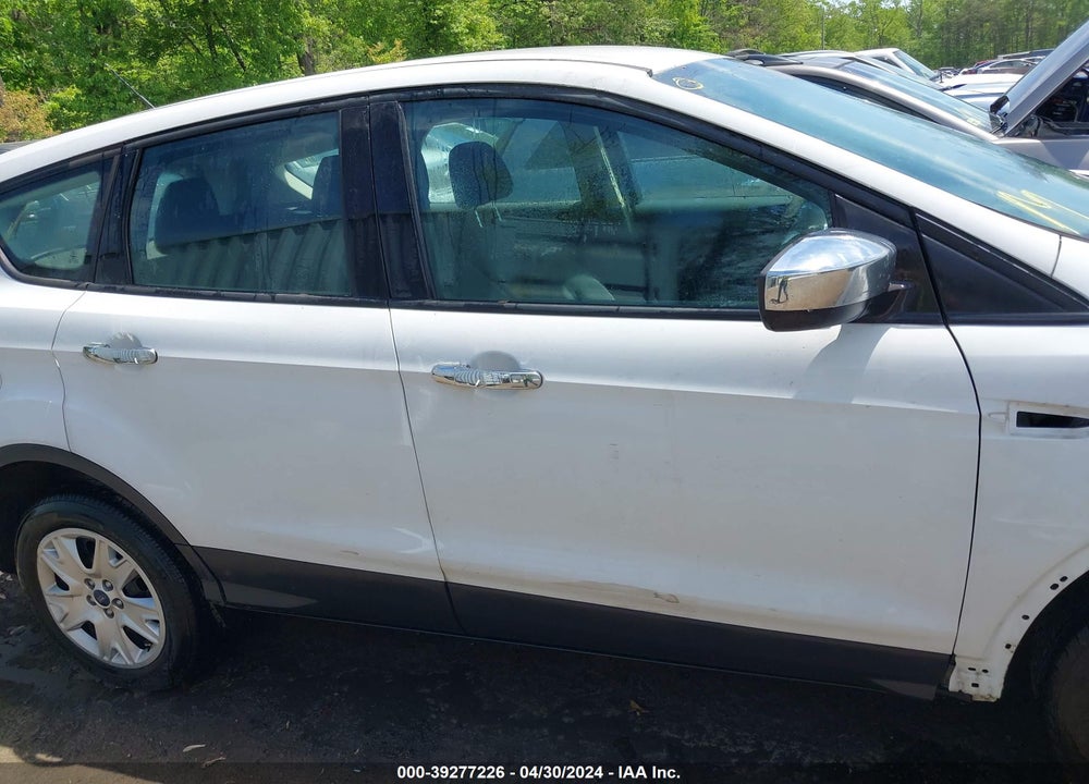 2013 FORD ESCAPE S VIN: 1FMCU0F75DUC31962