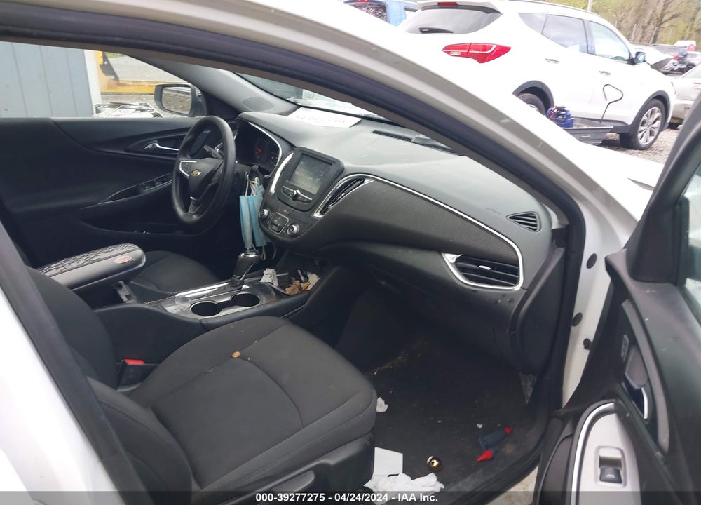 2018 CHEVROLET MALIBU LT VIN: 1G1ZD5ST7JF279647