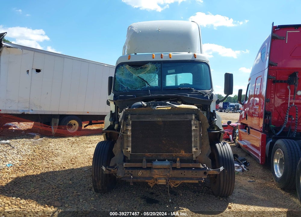 2014 FREIGHTLINER CASCADIA 125 VIN: 3AKJGED58ESFK3811