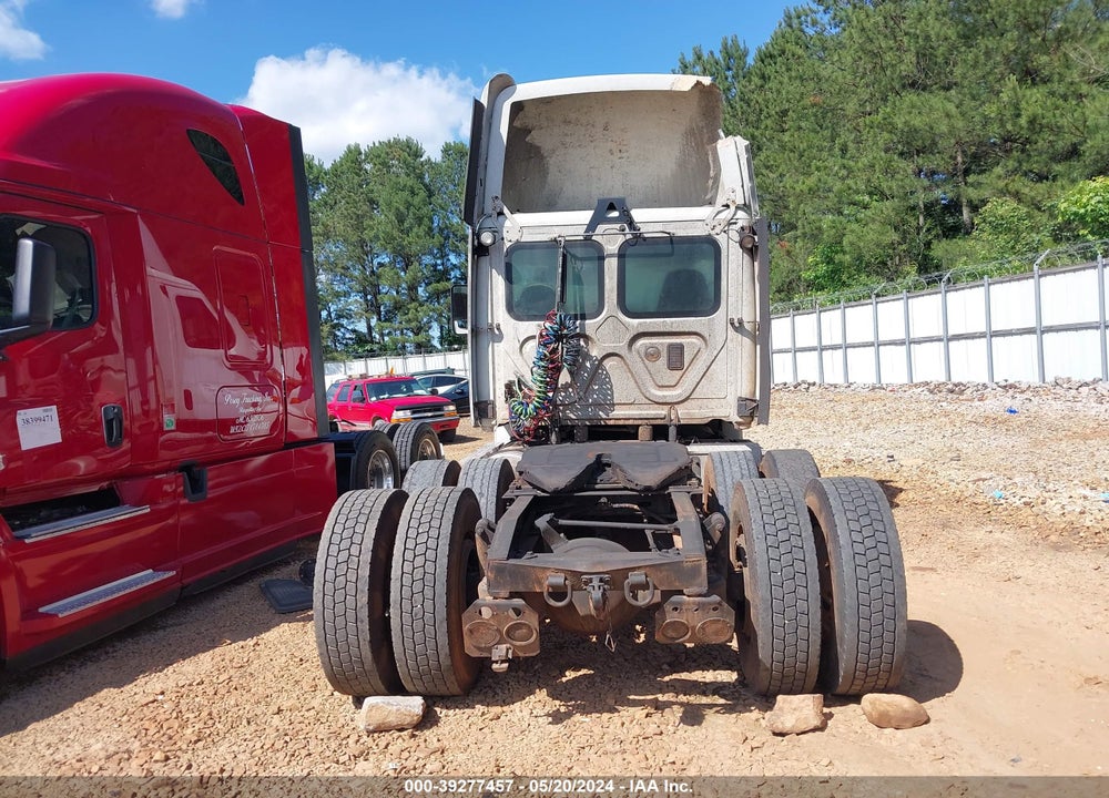 2014 FREIGHTLINER CASCADIA 125 VIN: 3AKJGED58ESFK3811