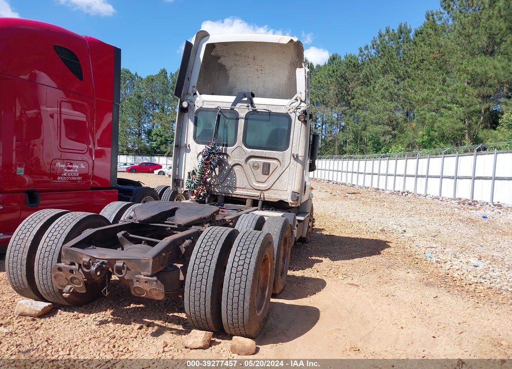 2014 FREIGHTLINER CASCADIA 125 VIN: 3AKJGED58ESFK3811