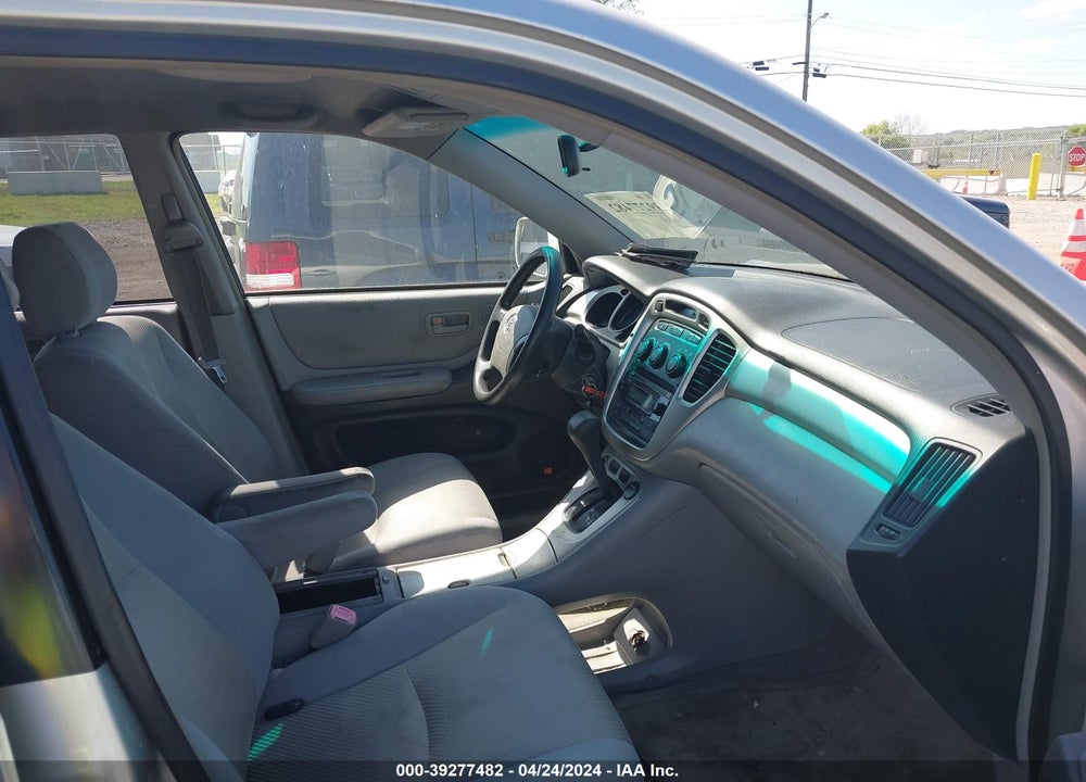 2005 TOYOTA HIGHLANDER V6 VIN: JTEDP21A150065555
