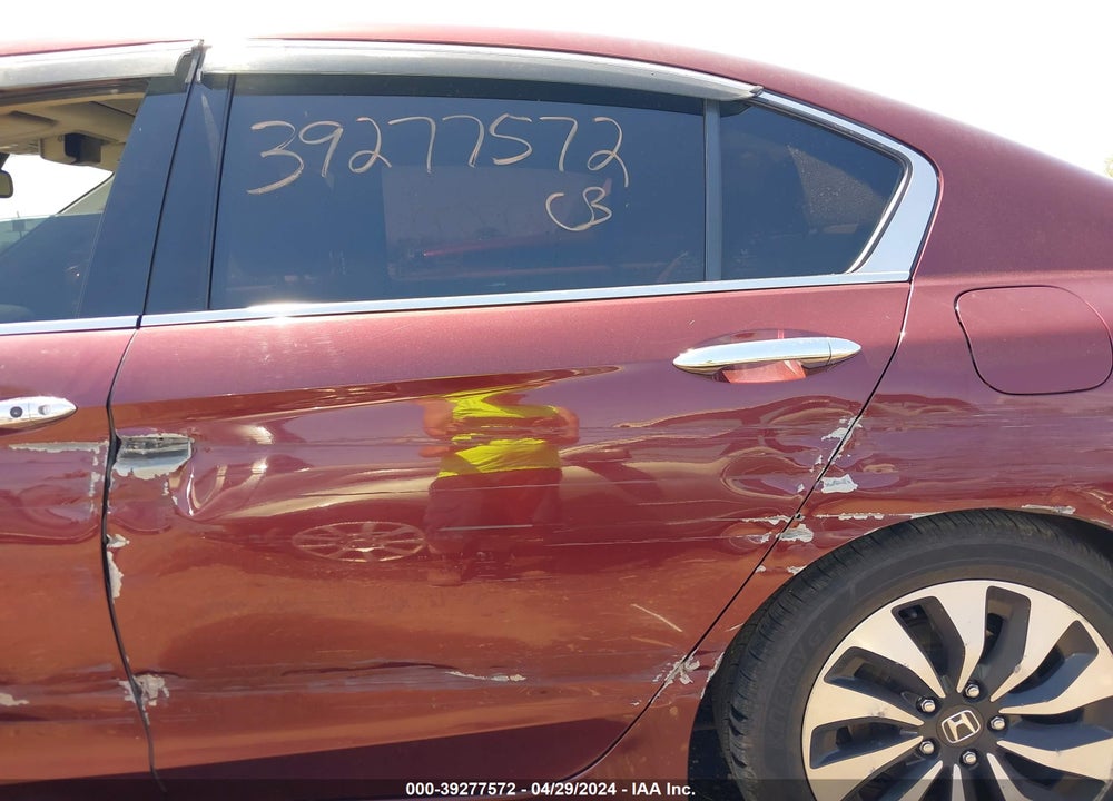 2017 HONDA ACCORD HYBRID EX-L VIN: JHMCR6F5XHC013808