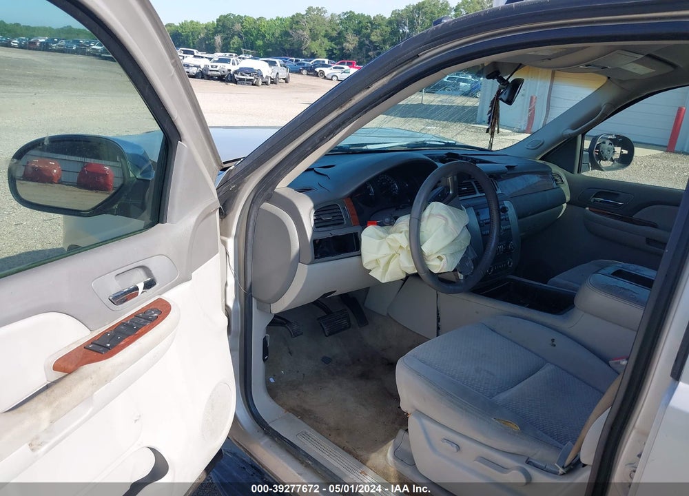 2007 GMC YUKON SLE VIN: 1GKFC13J97R124094