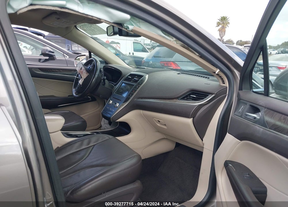 2017 LINCOLN MKC RESERVE VIN: 5LMCJ3C93HUL61712