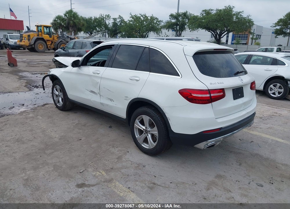 2018 MERCEDES-BENZ GLC 300 VIN: WDC0G4JB0JV014028