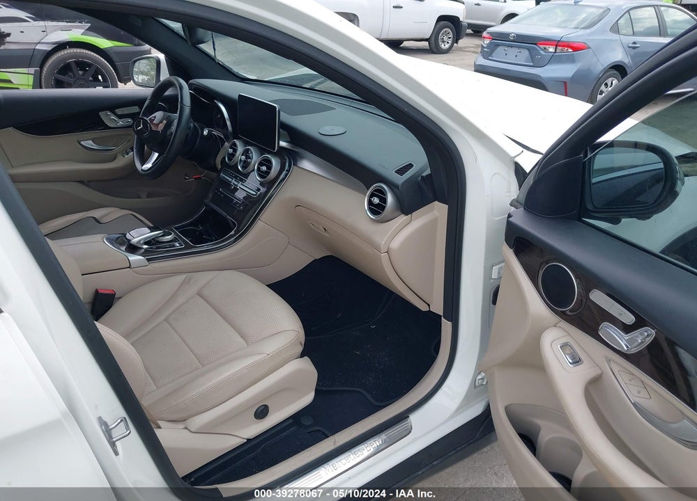 2018 MERCEDES-BENZ GLC 300 VIN: WDC0G4JB0JV014028