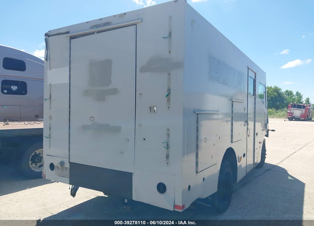 2020 FREIGHTLINER MT45G VIN: 4UZAC2EA2LCLS5191