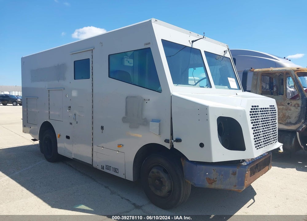 2020 FREIGHTLINER MT45G VIN: 4UZAC2EA2LCLS5191
