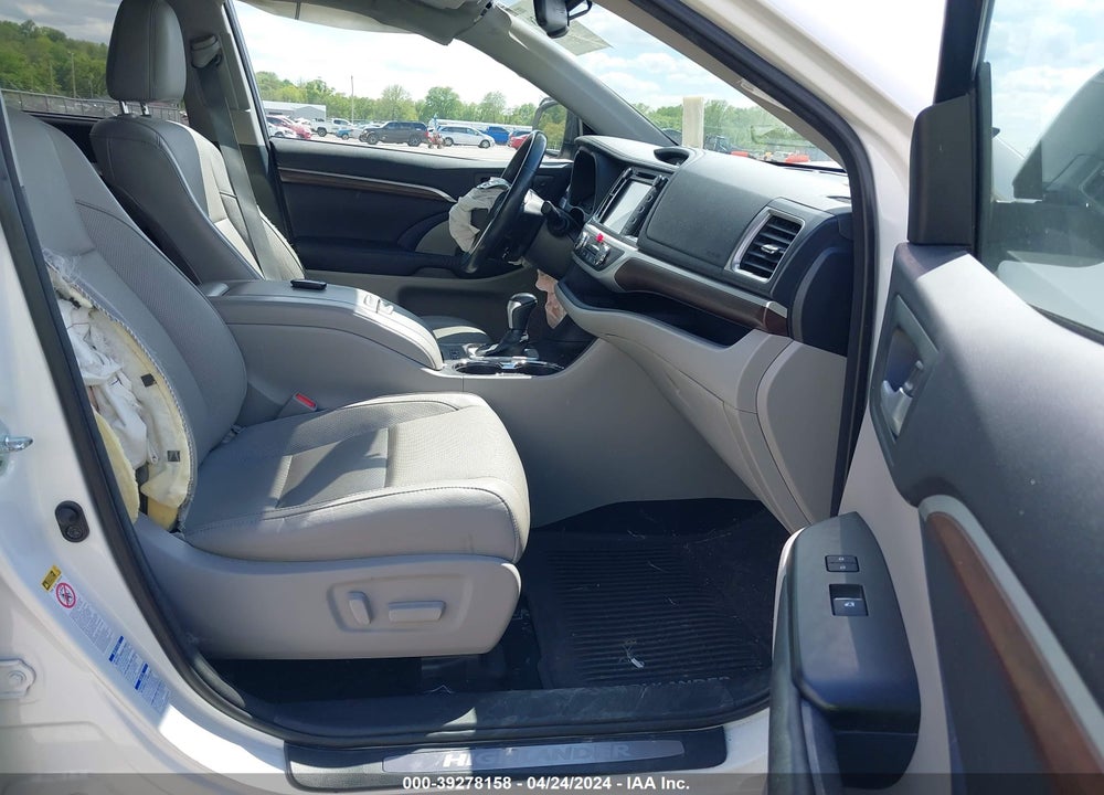 2016 TOYOTA HIGHLANDER LIMITED V6 VIN: 5TDDKRFH5GS293575
