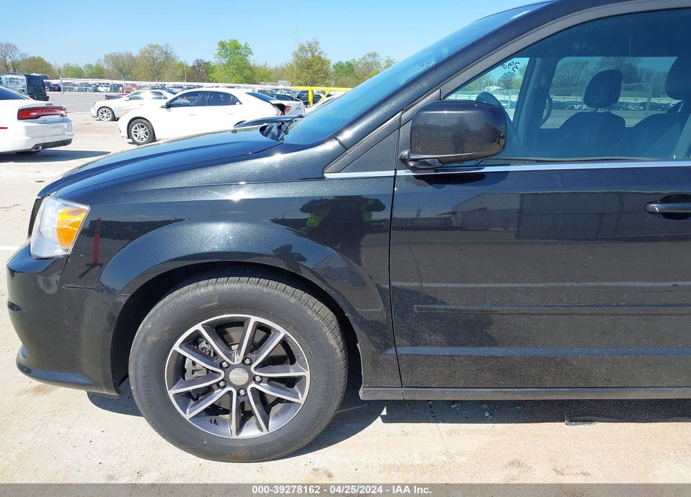 2017 DODGE GRAND CARAVAN SXT VIN: 2C4RDGCG6HR624772