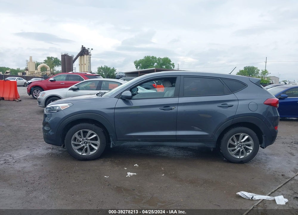 2018 HYUNDAI TUCSON SE VIN: KM8J2CA41JU607452