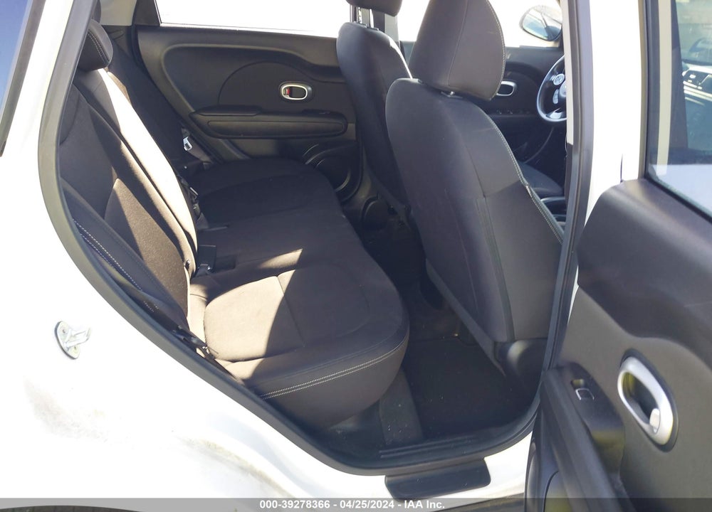 2018 KIA SOUL VIN: KNDJN2A28J7520795