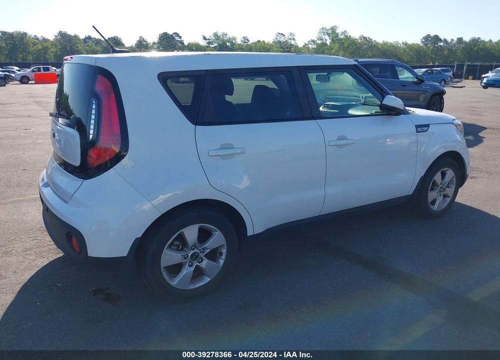 2018 KIA SOUL VIN: KNDJN2A28J7520795