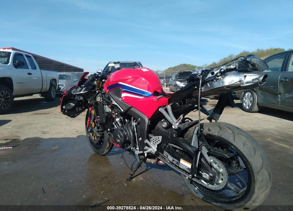 2024 HONDA CBR600 RR VIN: JH2PC40J1RK100428